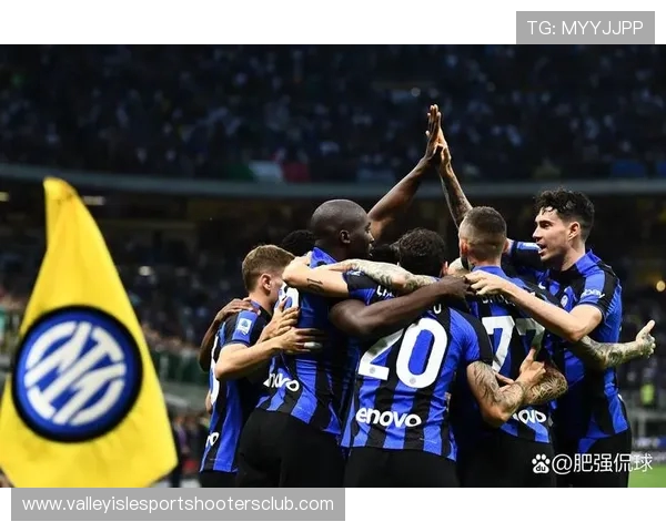 德劳伦蒂斯呼吁意甲恢复16支球队规模 并实施免费转播政策