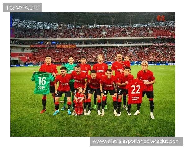 成都蓉城亚冠精英赛大名单公布 4名外援入选卡隆因伤缺席