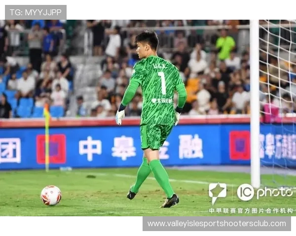 杨明洋回归南通观赛支云比赛 感谢球迷一路支持与陪伴