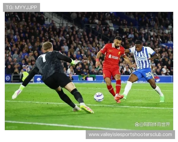 主场崩盘！利物浦爆冷0-3森林 近7轮英超6负 萨拉赫+伊萨克哑火